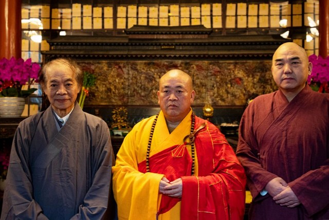 72歲的蔡志忠在少林寺剃度出家