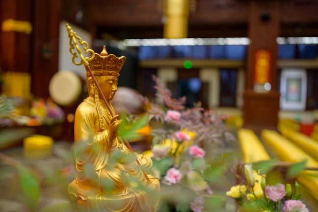 供養地藏菩薩，所住的地方就能得這十種利益
