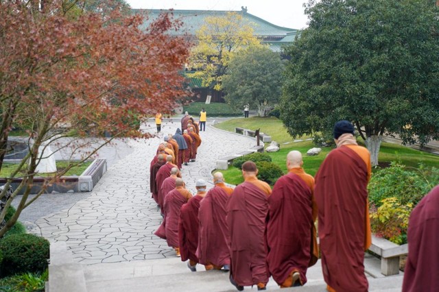 居士團體可以稱為「六合敬僧團」嗎