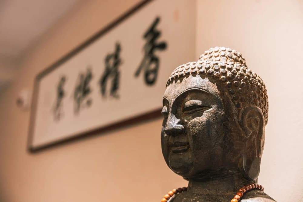 為了半偈而捨身的故事