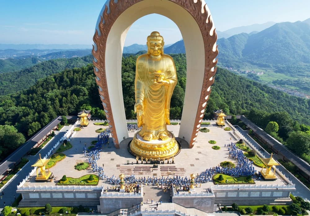 往生極樂世界後，有五種因緣不退