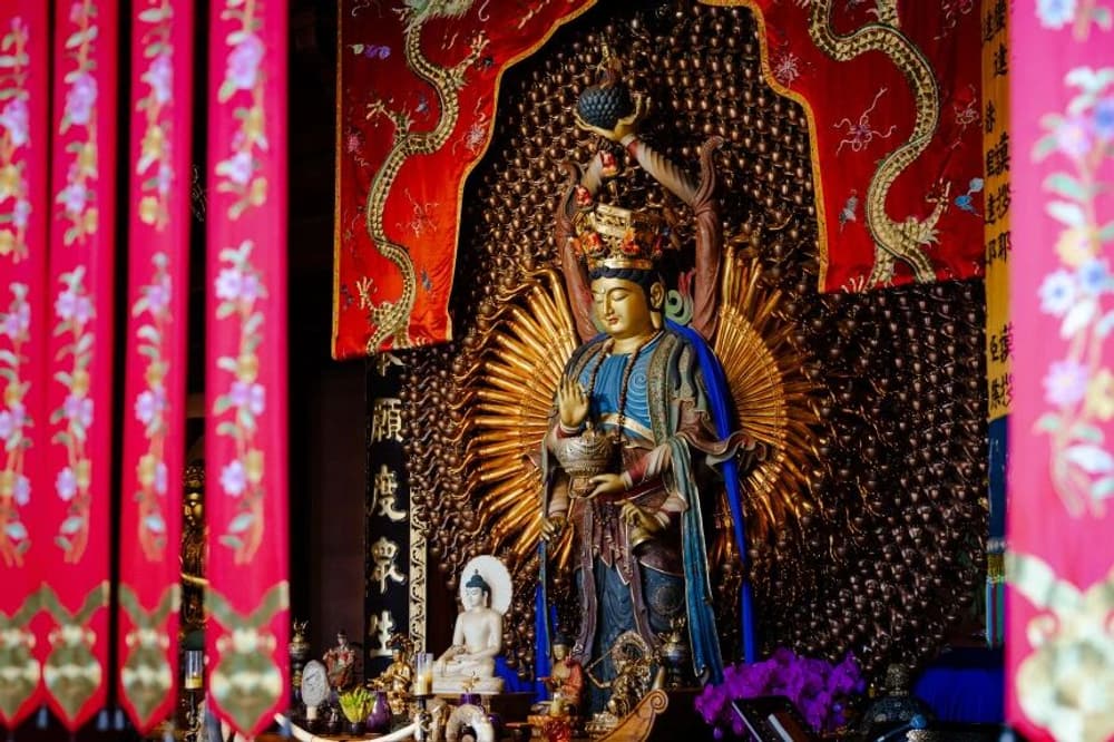 透過布施引出更殊勝的功德