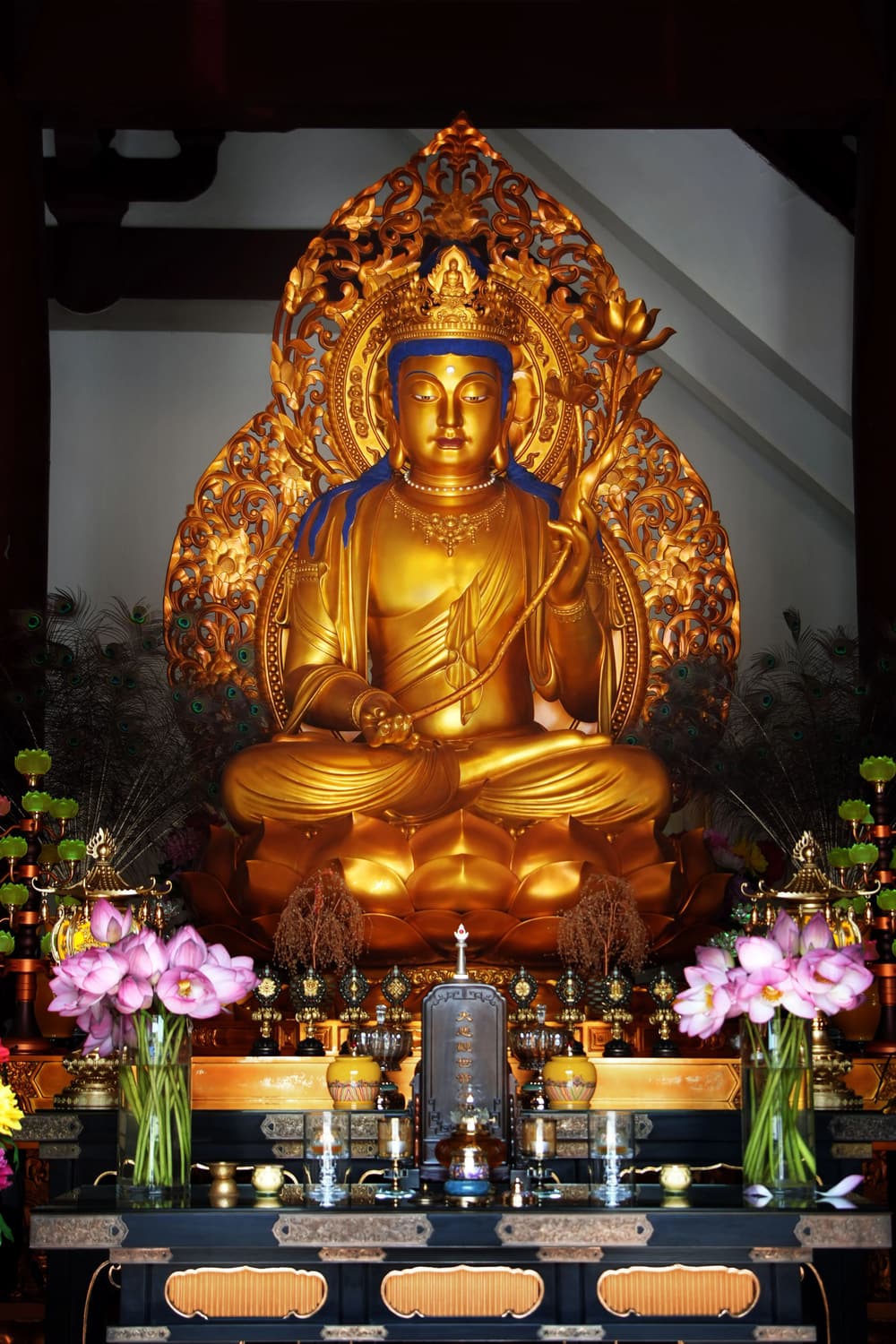 輔佐阿彌陀佛度眾生的觀世音菩薩