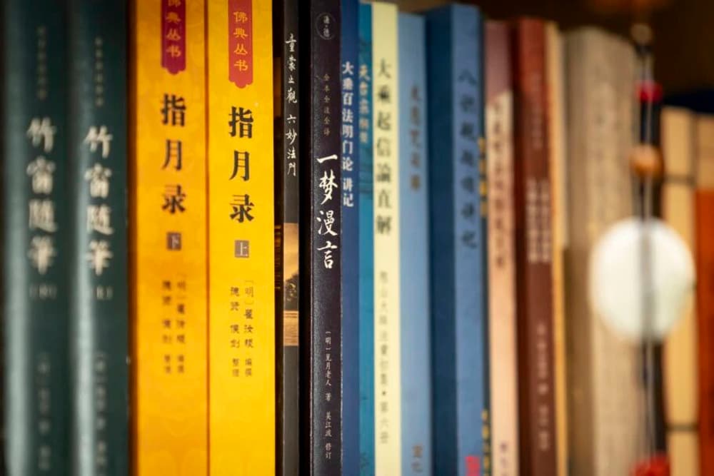 初學佛應如何入手？如何培養正知正見