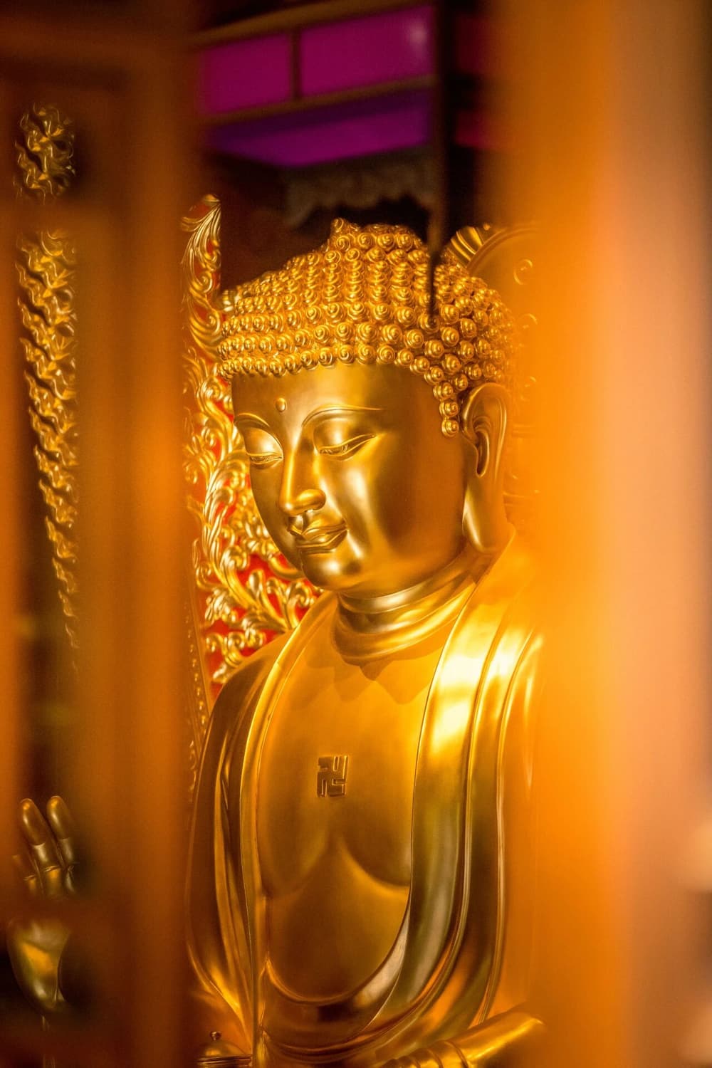 我總是不由自主地看別人的缺點，很消極怎麼辦