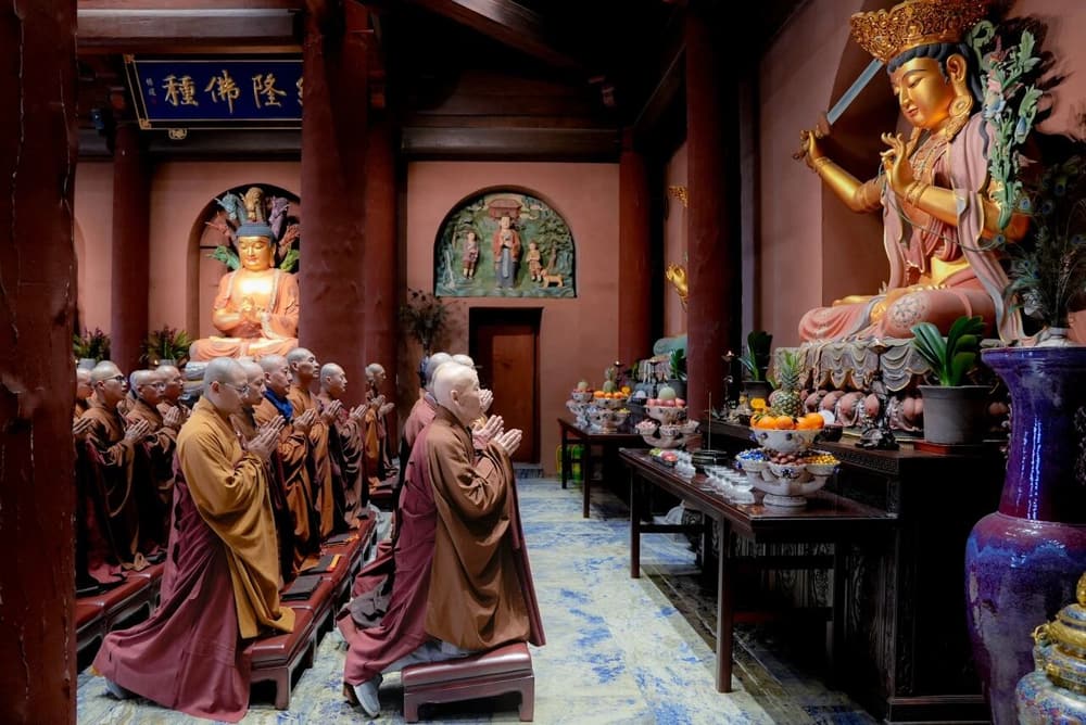 人生世間，轉瞬即過，一氣不來，不知又歸何所