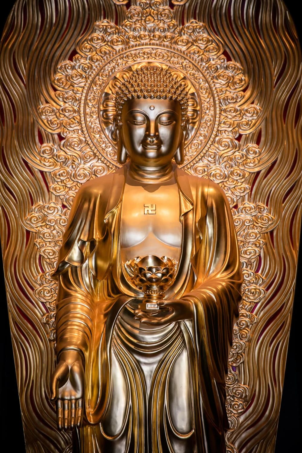 佛與阿難宿為善友