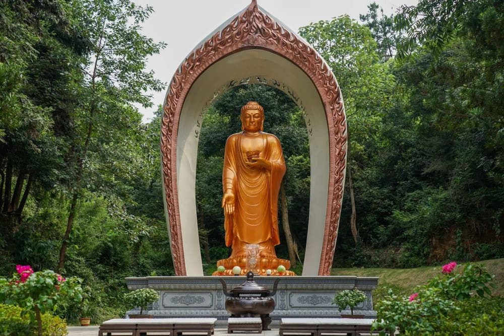 淨念相繼的「念」指的是持名念佛嗎