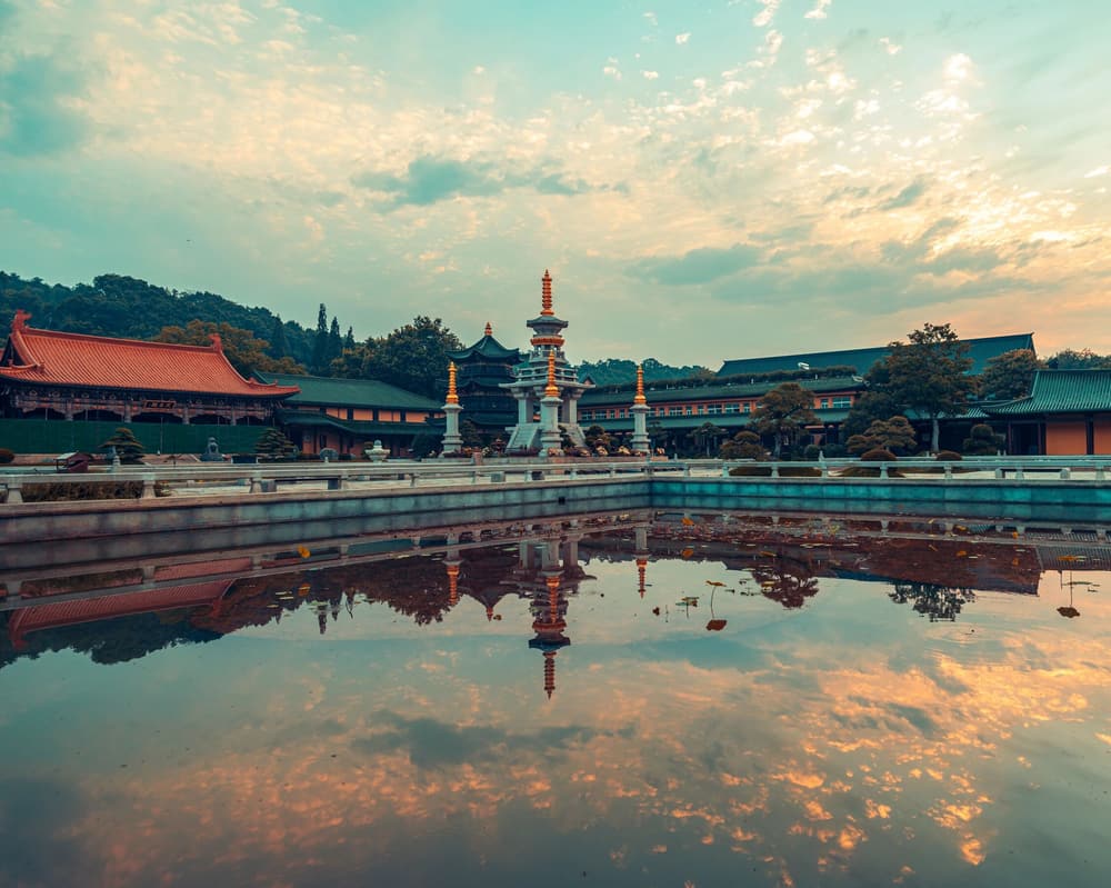 諸佛徹底之悲心，三根普攝的法門