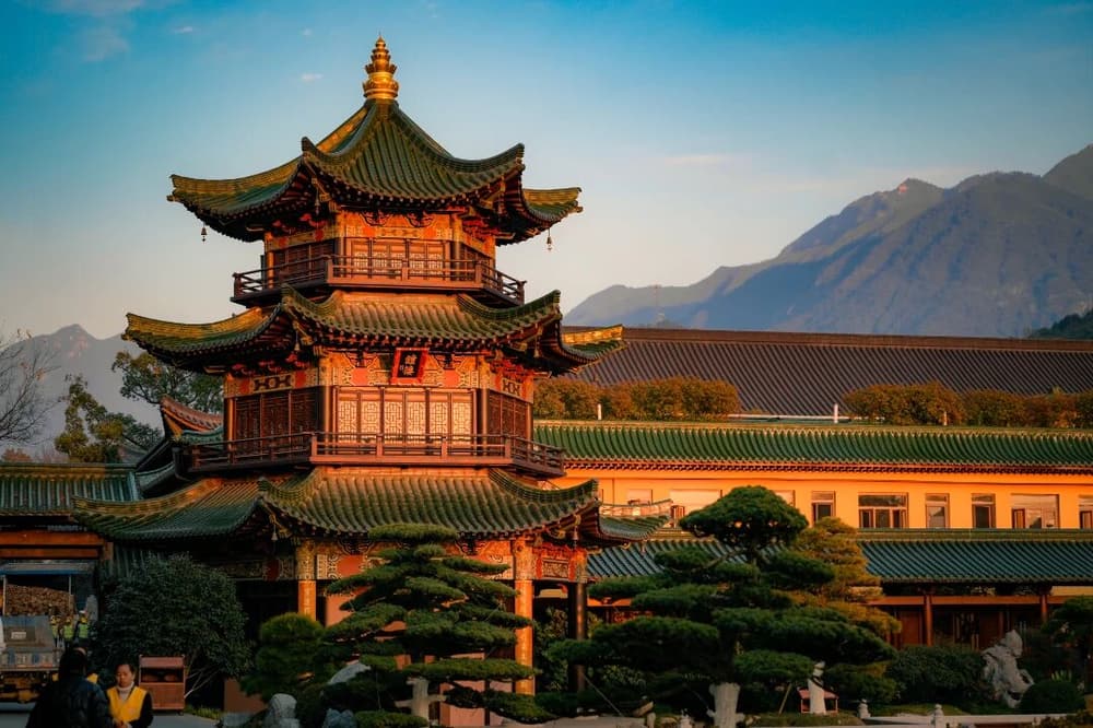 雖不追求如夢幻泡影之空性，但卻完美體現夢幻泡影之性空